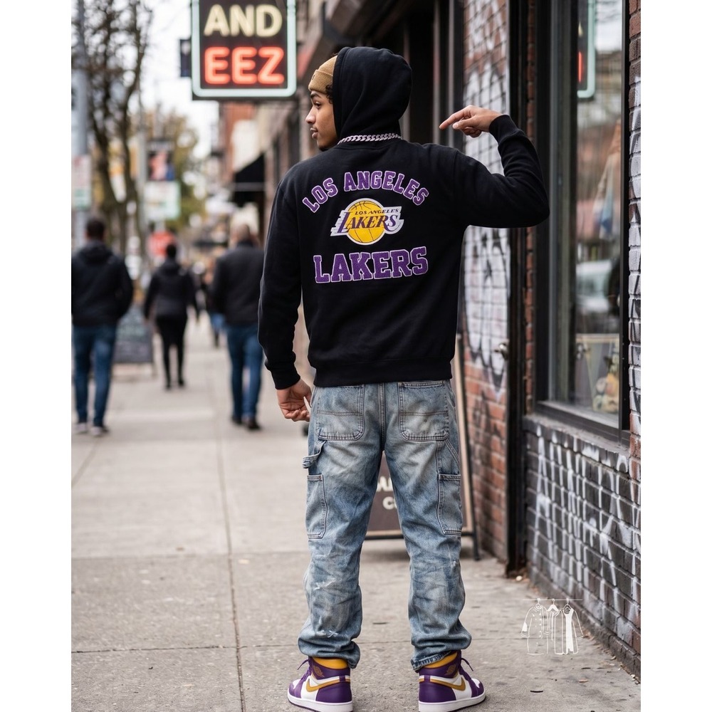 LA Lakers Hoodie Mens L Black Excellent Chenille Back Graphic NBA Ultra Game